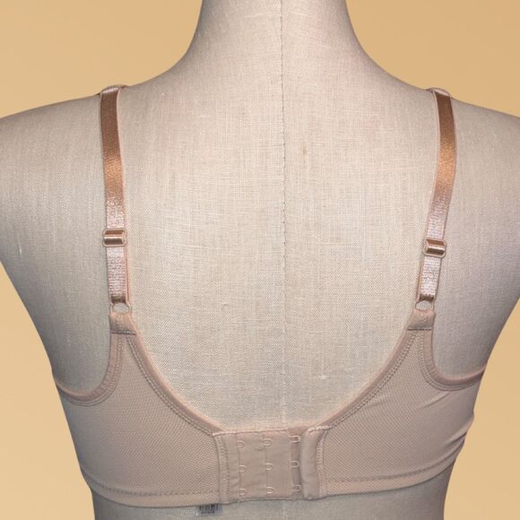 Plus Size Wacoal Wireless Non Molded Bra Size 38D - Picture 4 of 5